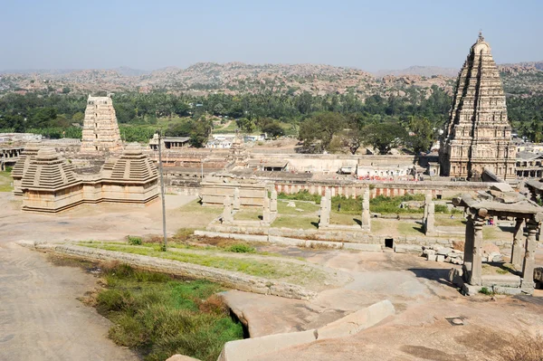 Vue du temple Shiva-Virupaksha à Hampi, Inde — Photo