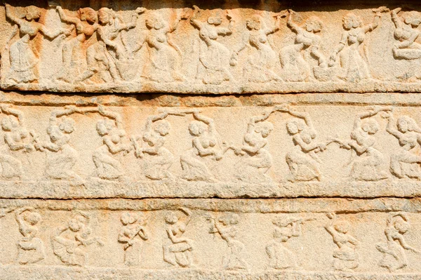 Opera d'arte in bassorilievo del tempio della recinzione reale di Hampi — Foto Stock