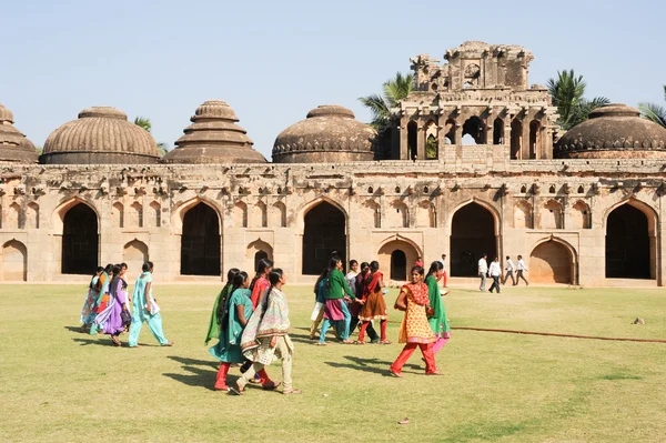 Ancient ruins of Elephant Stables at Royal Centre on Hampi — Stock Photo, Image