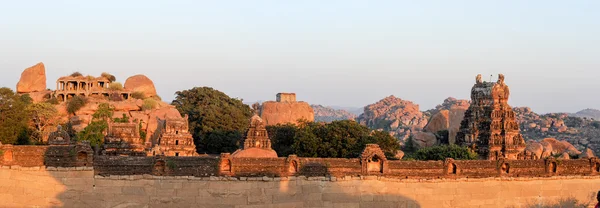 Malayavanta Daniel chrámu poblíž Hampi — Stock fotografie