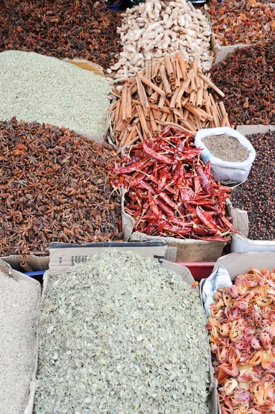 Indian spices at the market — Stock Photo, Image