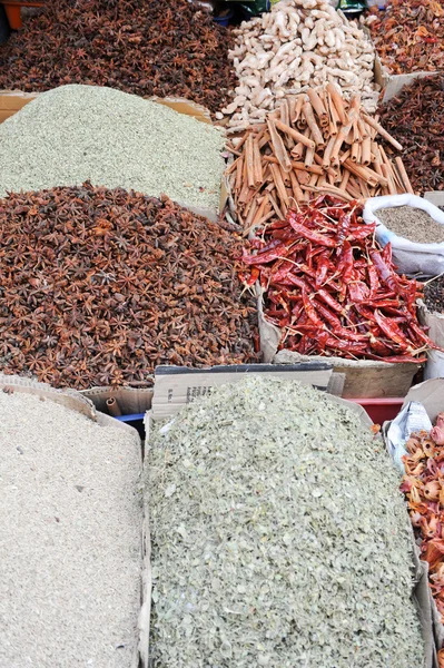 Hint baharatları Market