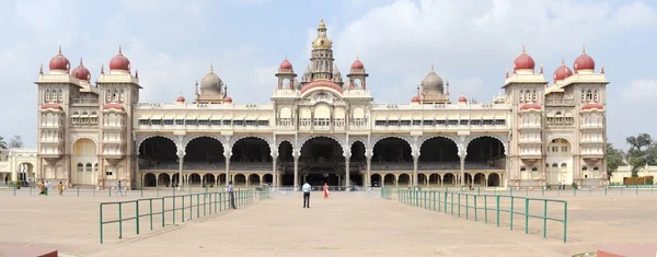 L'antico palazzo Mysore sull'India — Foto Stock