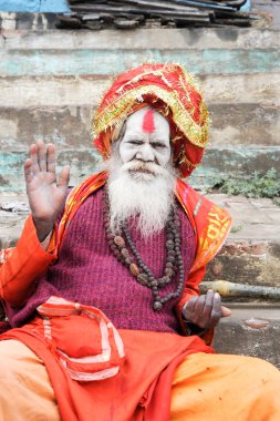 Kutsal adam, Varanasi Türkiye üzerinde poz