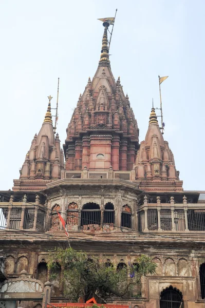 Tempel op de Ghats van rivier de Ganges — Stockfoto