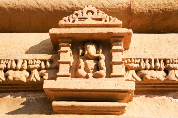 Detalhe da obra de arte no templo de Khajuraho — Fotografia de Stock