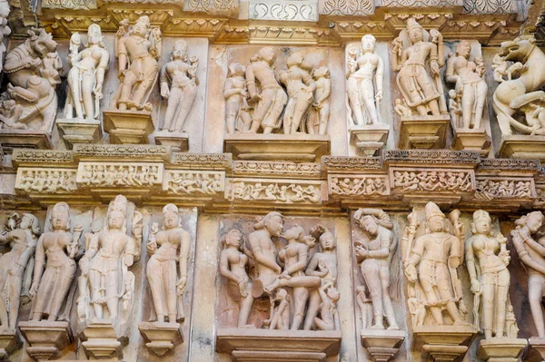 Dettaglio dell'opera d'arte al tempio di Khajuraho — Foto Stock