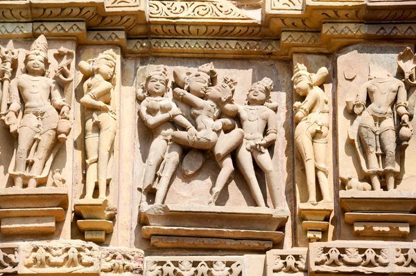 Detalle de las obras de arte en los templos de Khajuraho —  Fotos de Stock