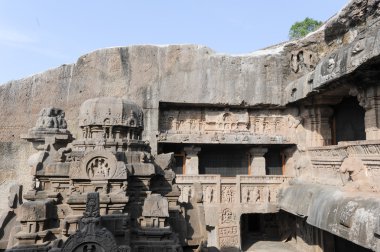 Hindistan Aurangabad yakınındaki Ellora mağaralar