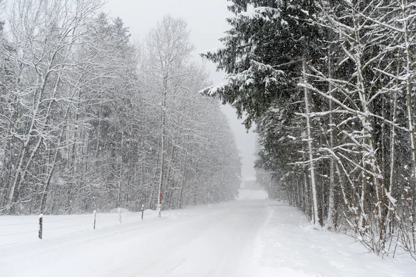 Snöiga landskap i Engelberg — Stockfoto