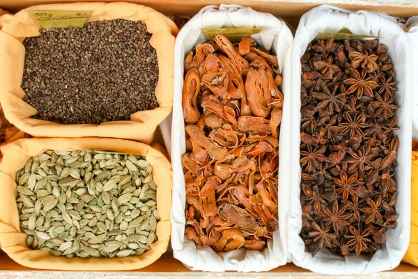 Teas and Spices at a market — Stock Photo, Image