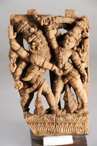 Античный индийский деревянный фриз — стоковое фото