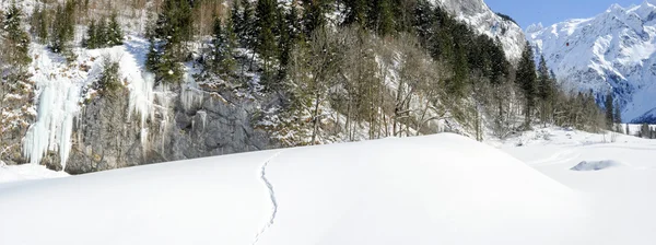 Зимний пейзаж Энгельберга — стоковое фото