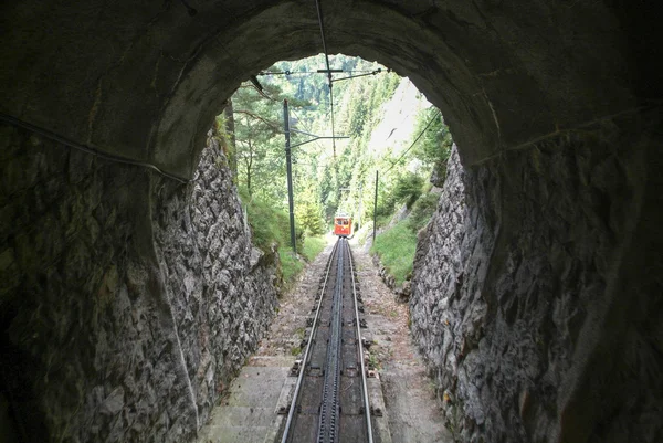 Tren Pilato del Monte Pilato en los Alpes suizos — Foto de Stock