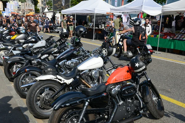 Bykers parady na szwajcarskich dniach Harley w Lugano w Switz — Zdjęcie stockowe