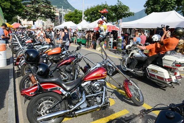 Bykers of the parade to the Swiss Harley Days at Lugano on Switz — Stock Photo, Image