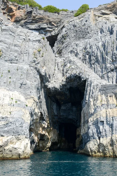 Ön av tino nära Portovenere, Italien — Stockfoto