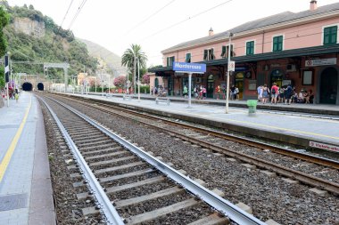 Tren istasyonu Monterosso Cinque Terre, İtalya