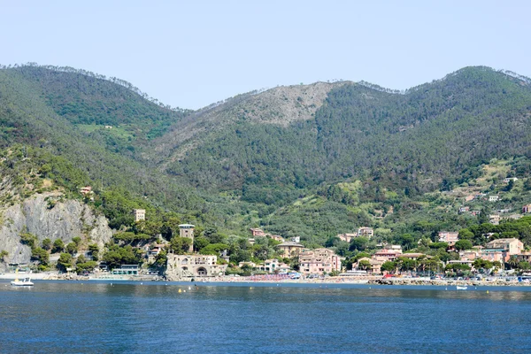 Het strand van Monterosso op Cinque Terre — Stockfoto