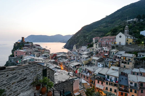 Scenic night view of village Vernazza — Stock Photo, Image