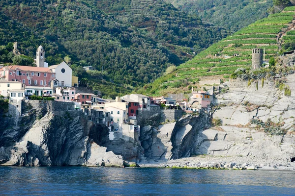 Doğal görünümü renkli Köyü Vernazza, İtalya — Stok fotoğraf