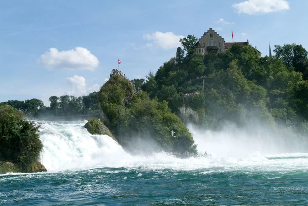 As cachoeiras do Reno em Neuhausen, na Suíça — Fotografia de Stock