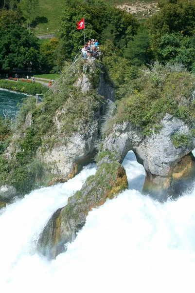 As cachoeiras do Reno em Neuhausen, na Suíça — Fotografia de Stock