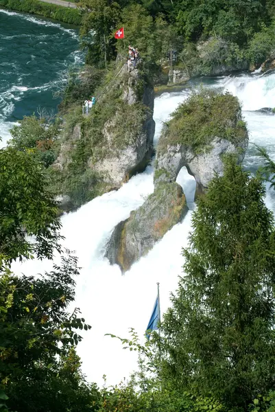 Air terjun Rhine di Neuhausen di Swiss — Stok Foto