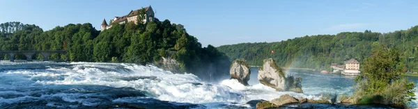 Рейнские водопады в Нойхаузене — стоковое фото