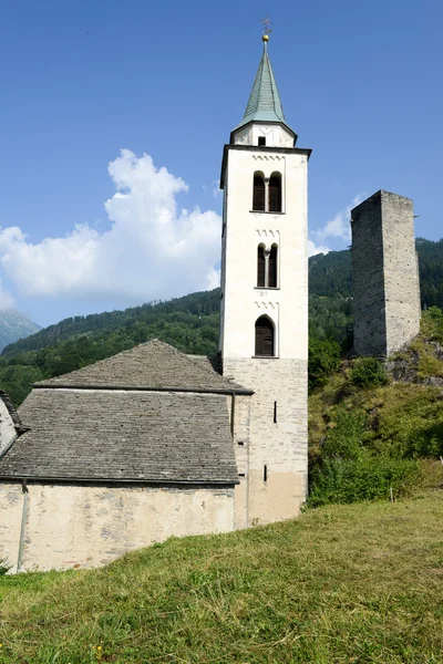 Iglesia de Santa Maria en el valle de Calanca — Foto de Stock