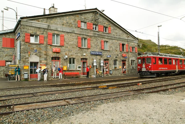 Tren expreso Bernina, patrimonio de la humanidad de la Unesco — Foto de Stock