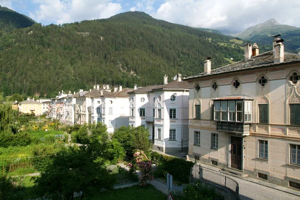 Gamla hus i Poschiavo — Stockfoto