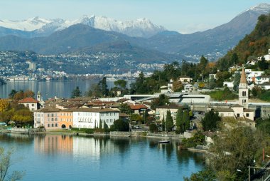 Bissone Köyü lake Lugano üzerinde