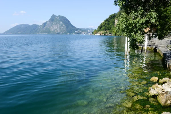 Bahía del lago Lugano — Foto de Stock