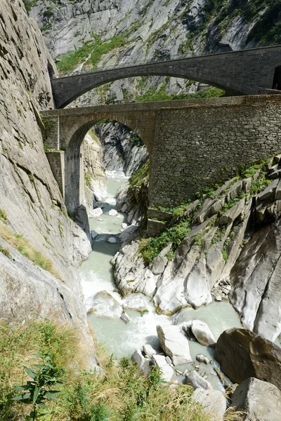 Devil's bridge at St. Gotthard — Stock Photo, Image