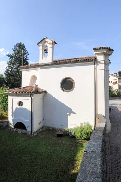 White chapel at Gentilino — Stock Photo, Image