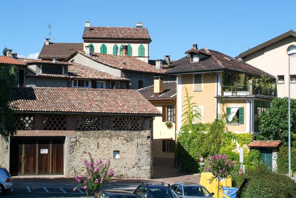 Живописные улицы деревни Джентилино — стоковое фото