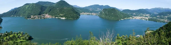 Panoramatický výhled na jezero Lugano — Stock fotografie