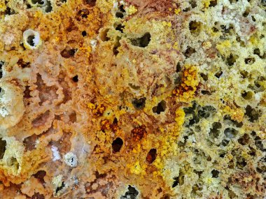 Etiyopya 'daki Danakil Depresyonunda Dallol bölgesinde asit göletleri