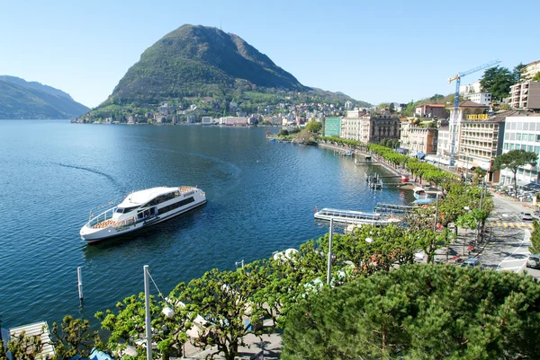La baia di Lugano sulla Svizzera — Foto Stock