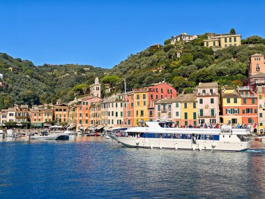 Portofino, İtalya - 10 Ekim 2025: İtalya 'da liguria üzerine Portofino köyüne bakınız