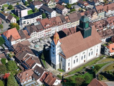 İsviçre 'deki Willisau köyünün insansız hava aracı görüntüsü