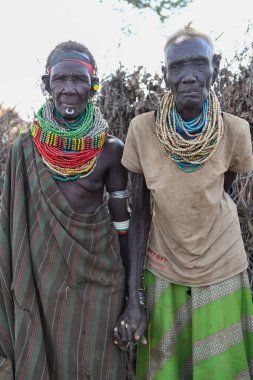 Kangaten, Etiyopya - 14 Ağustos 2025: Etiyopya yakınlarındaki Kangaten köyünde erkek ve kadın portresi