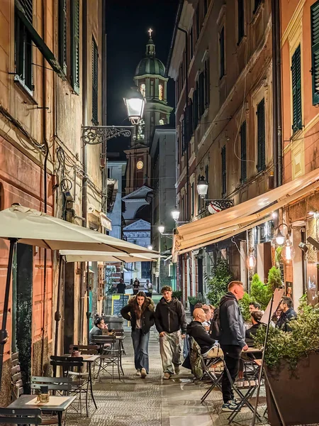 Rapallo, İtalya - 9 Ekim 2025: Liguria, İtalya 'daki Rapallo köyüne bakın