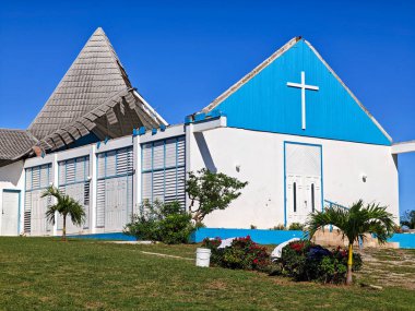 Melissa Kasırgası 'ndan sonra Discovery Bay' deki Meryem 'in Temiz Kalbi Kilisesi