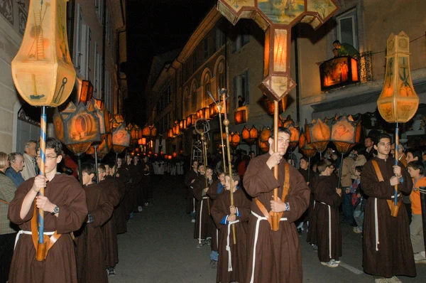 De jaarlijkse processie naar Jezus Christus met Pasen in Mendrisio — Stockfoto