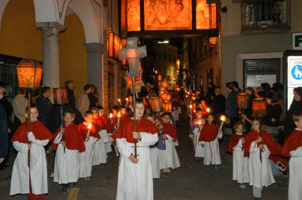 De jaarlijkse processie naar Jezus Christus met Pasen in Mendrisio — Stockfoto