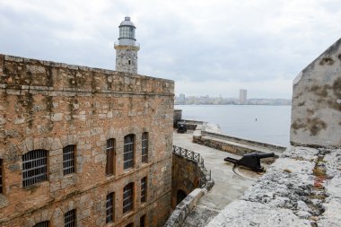 el morro Kalesi ile arka Havana'da şehir