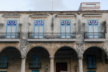 Eski Havana Plaza de la Catedral üzerinde Sömürge mimarisi