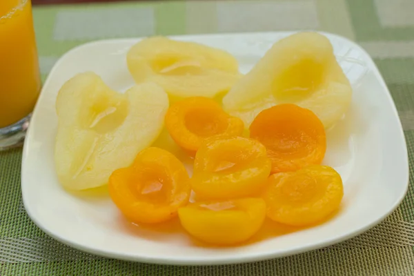 Dessert perziken en peren — Stockfoto